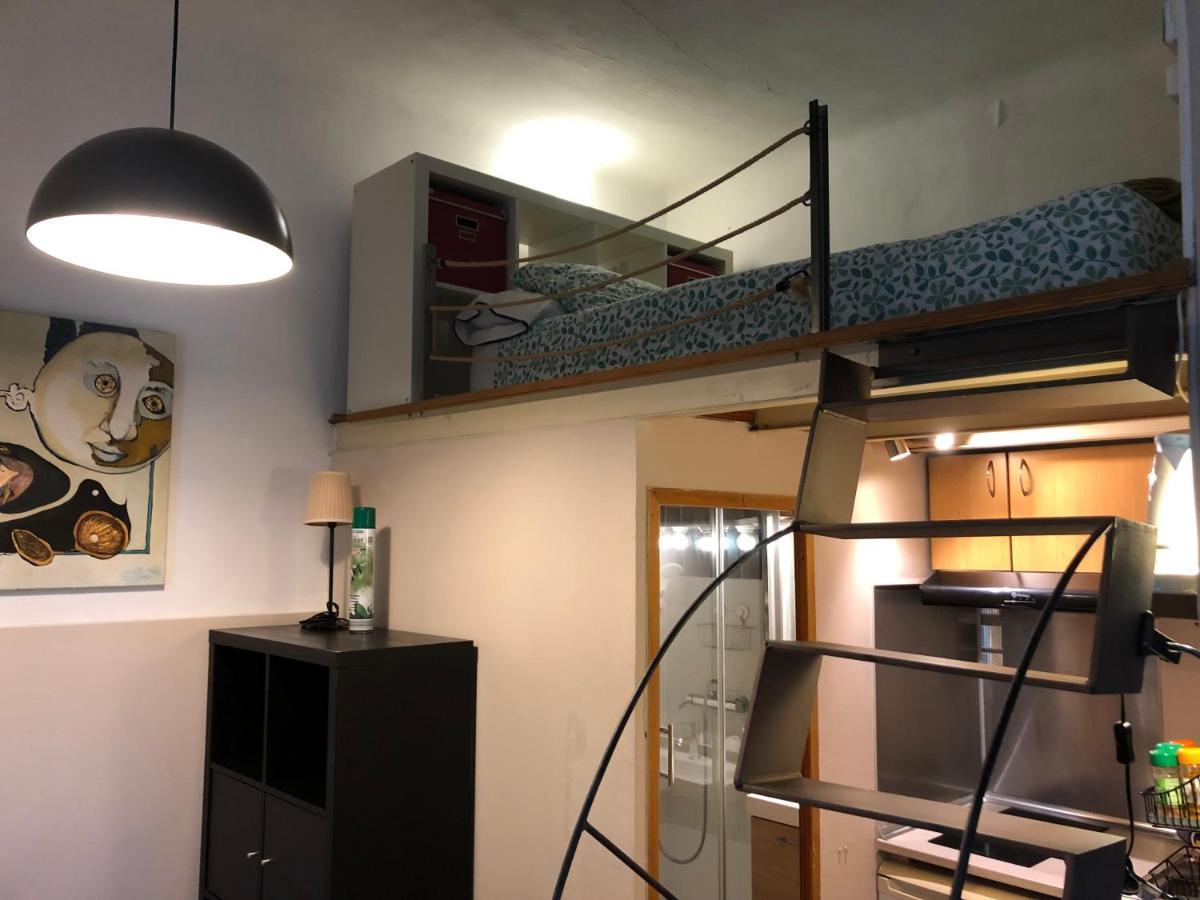 Estudio Finestrelles Barcelona Эсплугес-де-Льобрегат Экстерьер фото